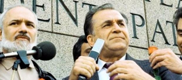 Iliescu, Roman, Voiculescu-calaii de la Mineriada Iliescu, Roman, Voiculescu-calaii de la Mineriada