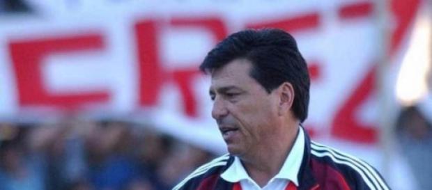 Passarella tambien fue DT campeón 3 veces Passarella tambien fue DT campeón 3 veces