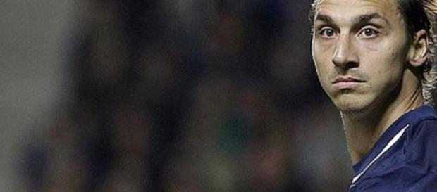 Ibrahimovic pede desculpas à França Ibrahimovic pede desculpas à França