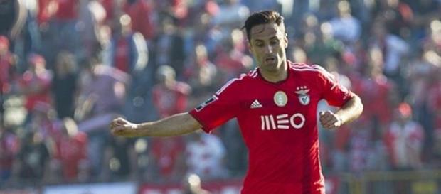 Jonas admite que pretende continuar no clube Luz Jonas admite que pretende continuar no clube Luz