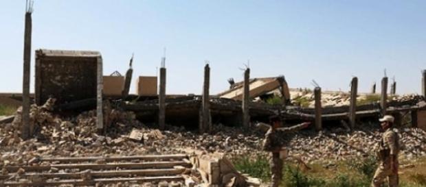 Mausoléu de Saddam é agora um monte de escombros Mausoléu de Saddam é agora um monte de escombros