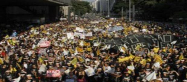 Pedido de impeachment era solicitado Pedido de impeachment era solicitado