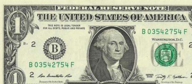 Dólar cai face ao euro após semana de ganhos. Dólar cai face ao euro após semana de ganhos.