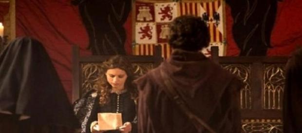 Julián se reencuentra con la reina Isabel Julián se reencuentra con la reina Isabel