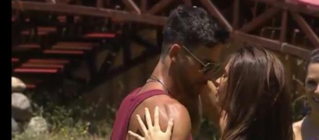 Michelle y Michael se besan en Amor a Prueba Michelle y Michael se besan en Amor a Prueba