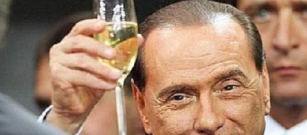 Silvio Berlusconi, ex-primeiro-ministro italiano Silvio Berlusconi, ex-primeiro-ministro italiano