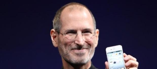 Steve Jobs in 2010 with the iPhone 4S. Steve Jobs in 2010 with the iPhone 4S.
