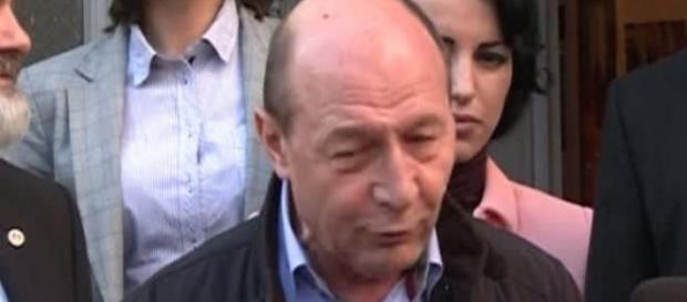 Traian Basescu stie multe Traian Basescu stie multe