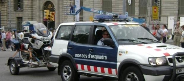 Los mossos d'esquadra han detenido a una mujer Los mossos d'esquadra han detenido a una mujer