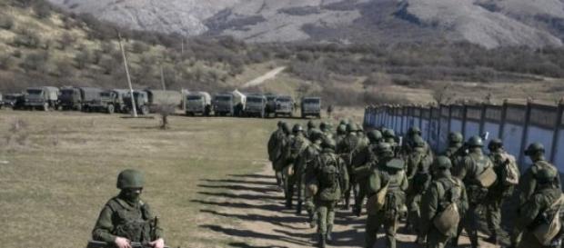 Militares russos ordenados a abandonar a Ucrania Militares russos ordenados a abandonar a Ucrania