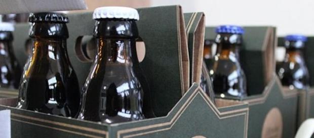 A cerveja artesanal engarrafada Sovina A cerveja artesanal engarrafada Sovina