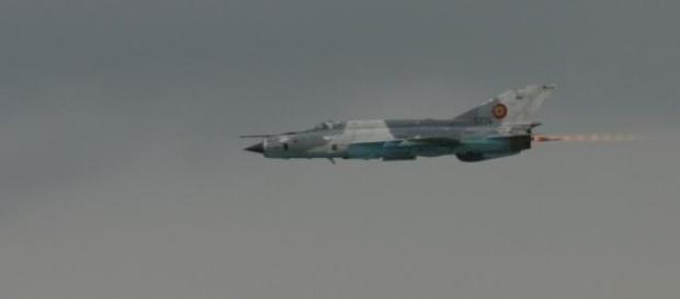 Caça MiG-21 similar aos que terão atacado Aden. Caça MiG-21 similar aos que terão atacado Aden.