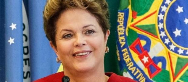 Dilma Rousseff annonce des lois anti-corruption. Dilma Rousseff annonce des lois anti-corruption.