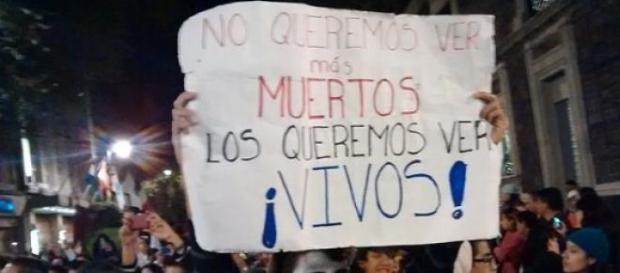Estudiantes desaparecidos en México Estudiantes desaparecidos en México
