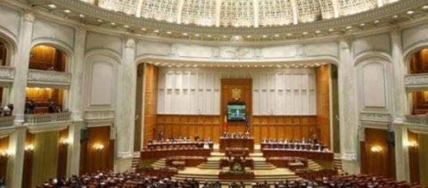 senatorii par a se crede intangibili senatorii par a se crede intangibili