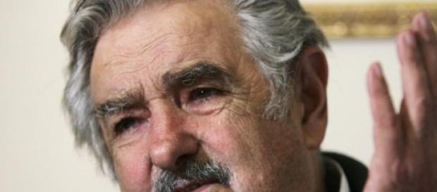 José Mujica quitte la présidence de l'Uruguay. José Mujica quitte la présidence de l'Uruguay.