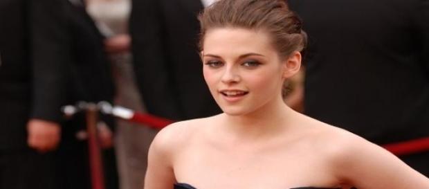 Kristen Stewart at the 2010 Academy Awards Kristen Stewart at the 2010 Academy Awards