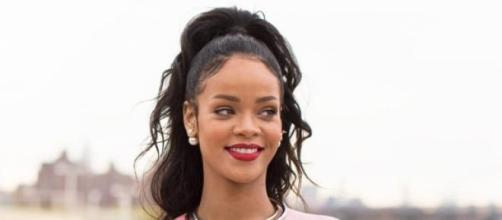 Fashion Icon Rihanna does Dior