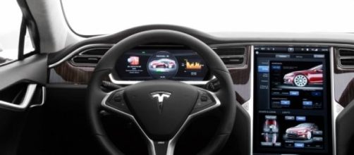 Cuadro de mandos del Tesla "S"