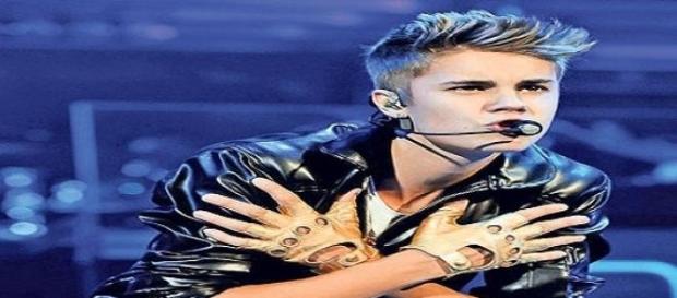 Justin Bieber dat in judecata Justin Bieber dat in judecata