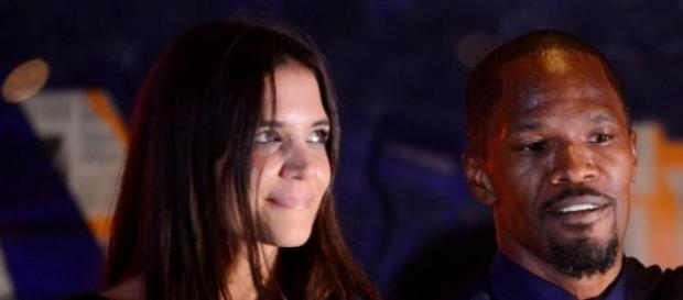 Katie Holmes por fin vuelve a sonreir Katie Holmes por fin vuelve a sonreir
