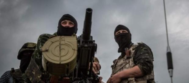 Separatistii provoaca armata ucraineana Separatistii provoaca armata ucraineana