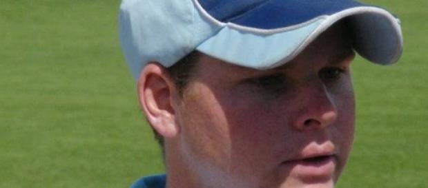 Steve Smith held the Aussie innings together Steve Smith held the Aussie innings together