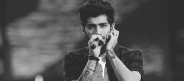 Zayn Malik abandonou o grupo. Zayn Malik abandonou o grupo.