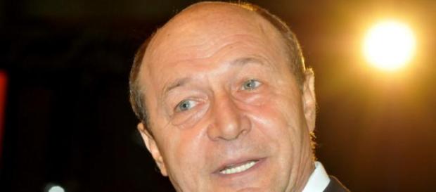 Basescu contraataca: sunt mandru de mandatele mele Basescu contraataca: sunt mandru de mandatele mele