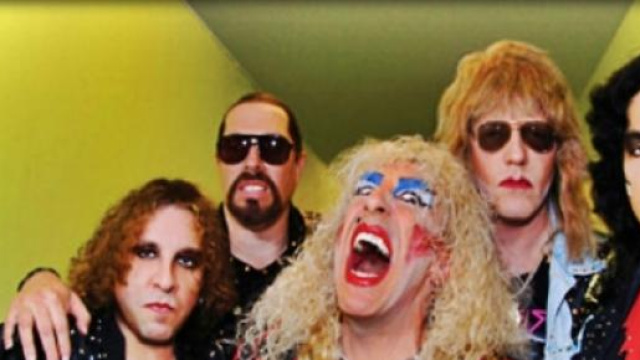 A.J. Pero insieme ai Twisted Sister