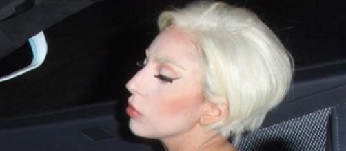 Moda tagli capelli corti e medi 2015: Lady Gaga