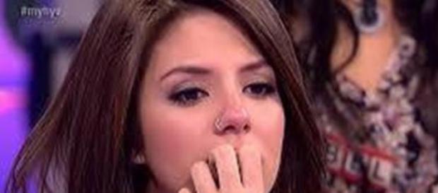 Anaís quedó destrozada ante la expulsión Anaís quedó destrozada ante la expulsión