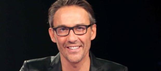 L'animateur Julien Courbet L'animateur Julien Courbet