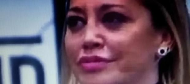 Belén aplaudiendio irónicamente Belén aplaudiendio irónicamente