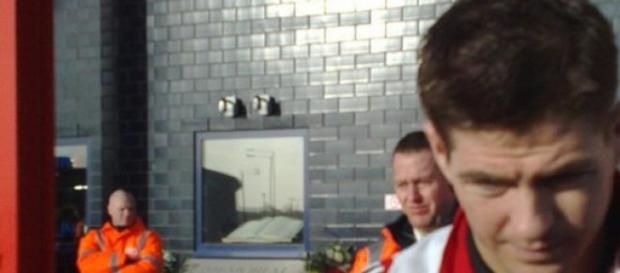 Gerrard apologised for letting his side down Gerrard apologised for letting his side down