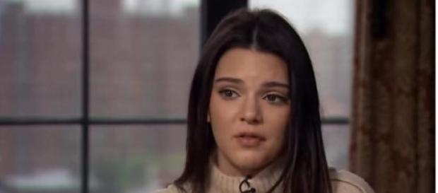 Kendall Jenner en una intervención pública Kendall Jenner en una intervención pública
