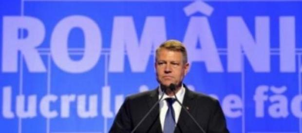 Klaus Iohannis este duplicitar Klaus Iohannis este duplicitar