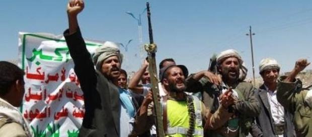miliciens Houthis à Saana miliciens Houthis à Saana