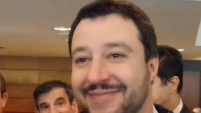 Salvini chiede dimissioni Pisapia