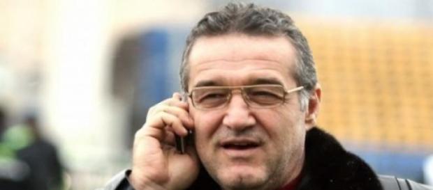 Gest incredibil din partea lui Becali Gest incredibil din partea lui Becali