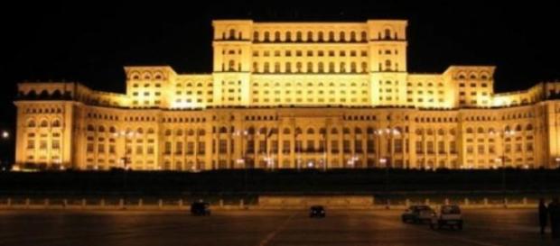 Palatul Parlamentului, un ”monstru energetic” Palatul Parlamentului, un ”monstru energetic”