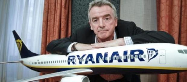Ryanair, aerolínea de bajo coste, con 0 accidentes Ryanair, aerolínea de bajo coste, con 0 accidentes