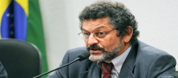 Senador será presidente da CPI Senador será presidente da CPI
