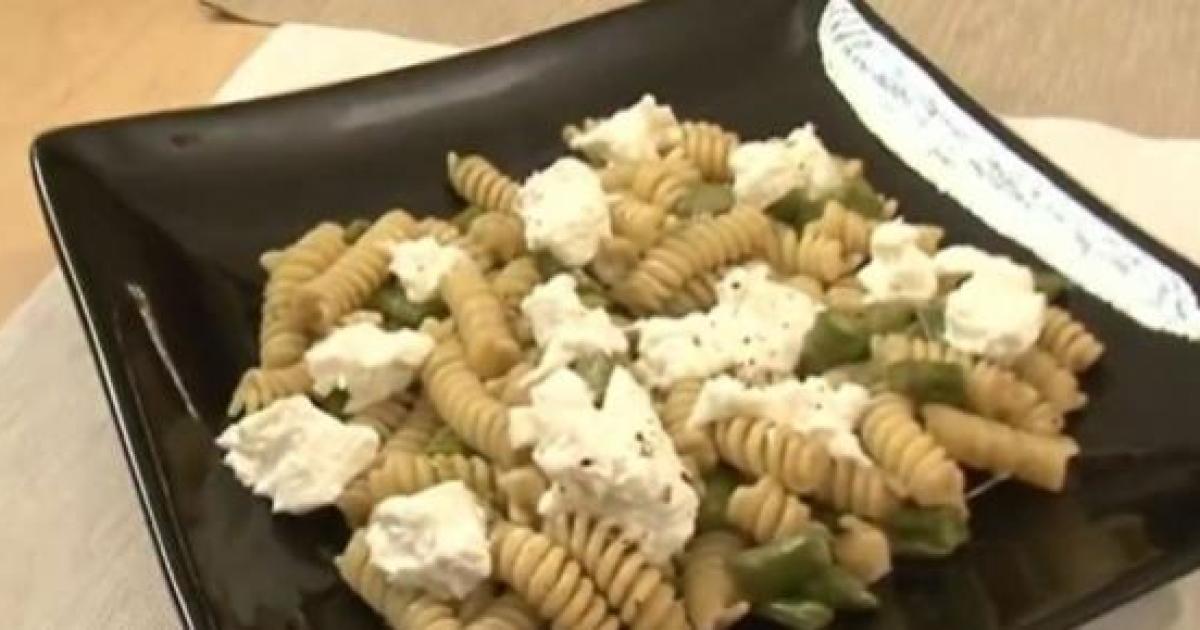 Cotto e Mangiato, ricetta di oggi 25 marzo fusilli asparagi, acciughe