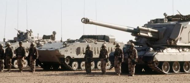 Acumular de tropas sauditas na fronteira iemenita. Acumular de tropas sauditas na fronteira iemenita.