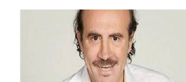 El comico muere de un infarto al corazón repéntino El comico muere de un infarto al corazón repéntino