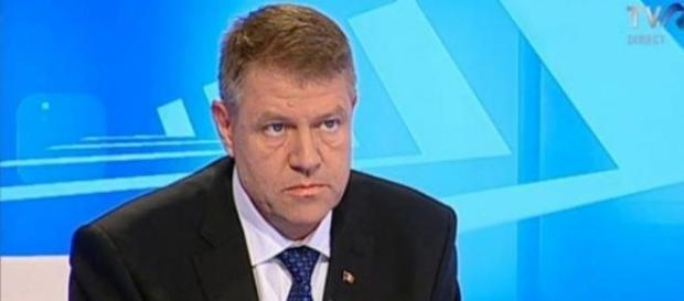 Iohannis critica Senatul. Iohannis critica Senatul.