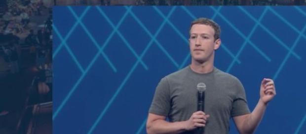 Mark Zuckerberg, CEO do Facebook, na F8 2015. Mark Zuckerberg, CEO do Facebook, na F8 2015.