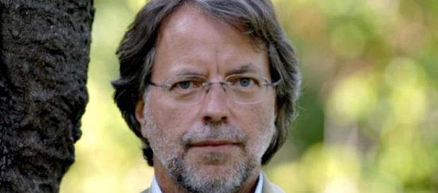 Mia Couto finalista do Booker International Prize Mia Couto finalista do Booker International Prize