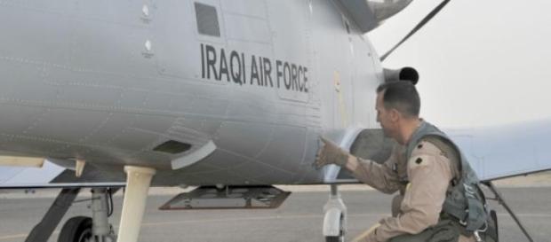 Pre-flight check, at Iraqi air base, near Tikrit. Pre-flight check, at Iraqi air base, near Tikrit.